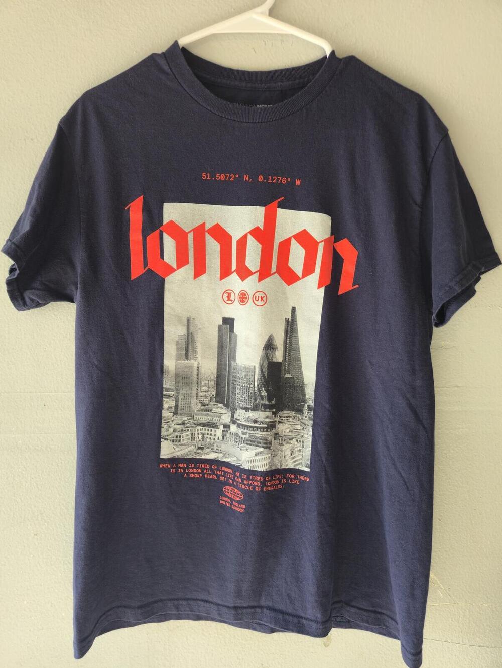 Fashion Nova Navy Blue London Graphic T-Shirt Medium
